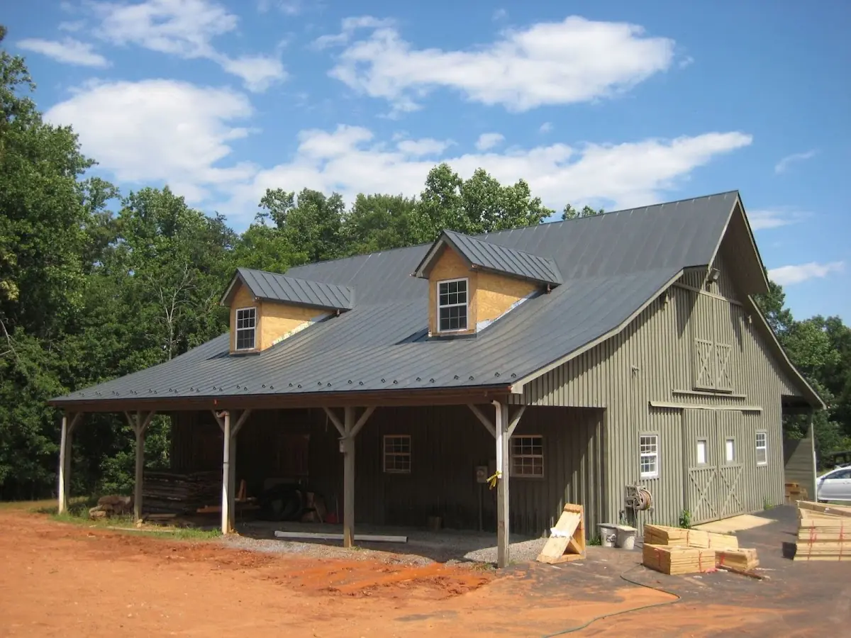 Expert Roof Repair workmanship in Caruthers
